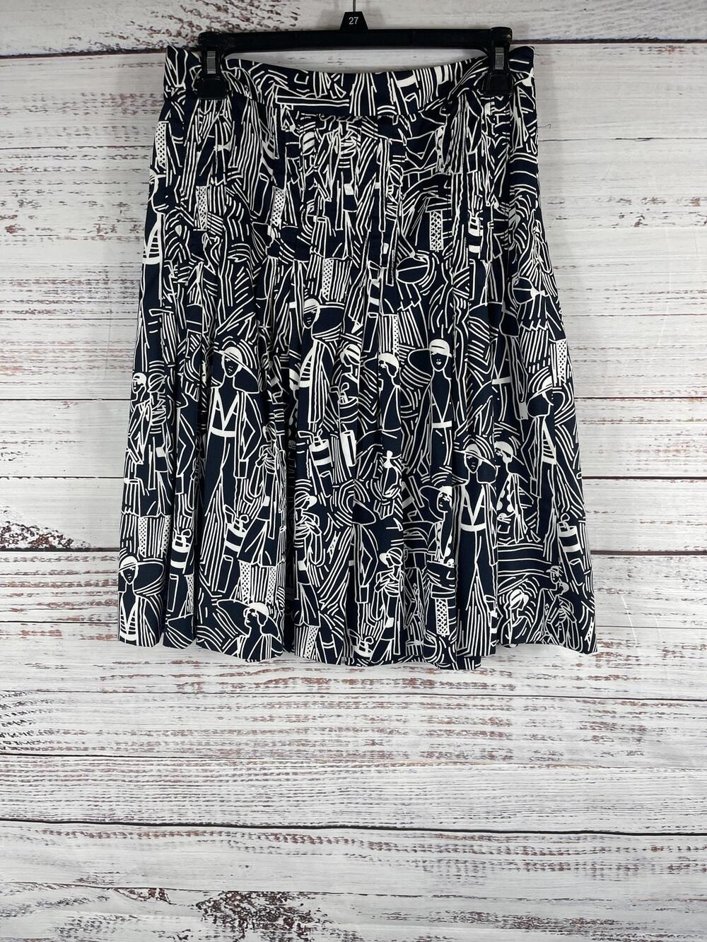 Carlisle Skirt Women's SZ 2 Navy White Pleated Knee Abstract People Print Lined